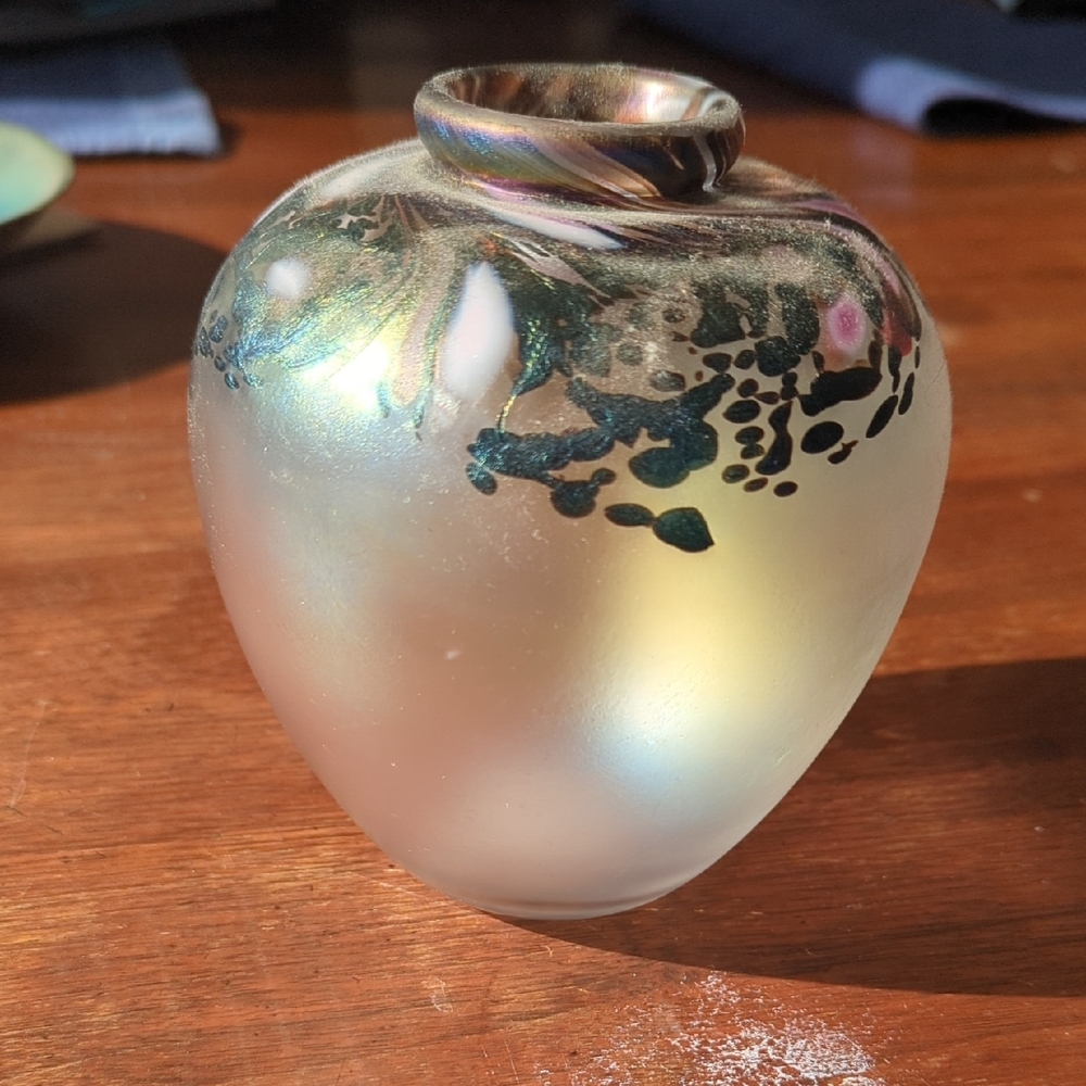 Hand Blown Iridescent Glass Vase - Picture 2 of 10